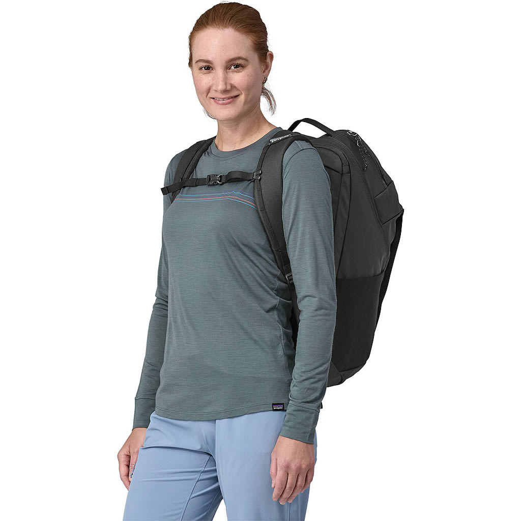 Black Hole Pack 32L