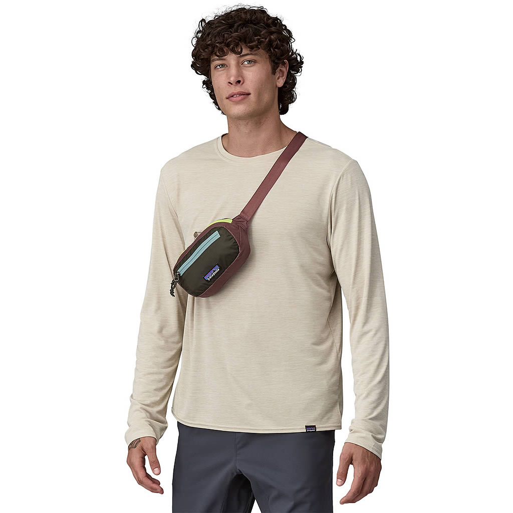 Ultralight Black Hole Mini Hip Pack