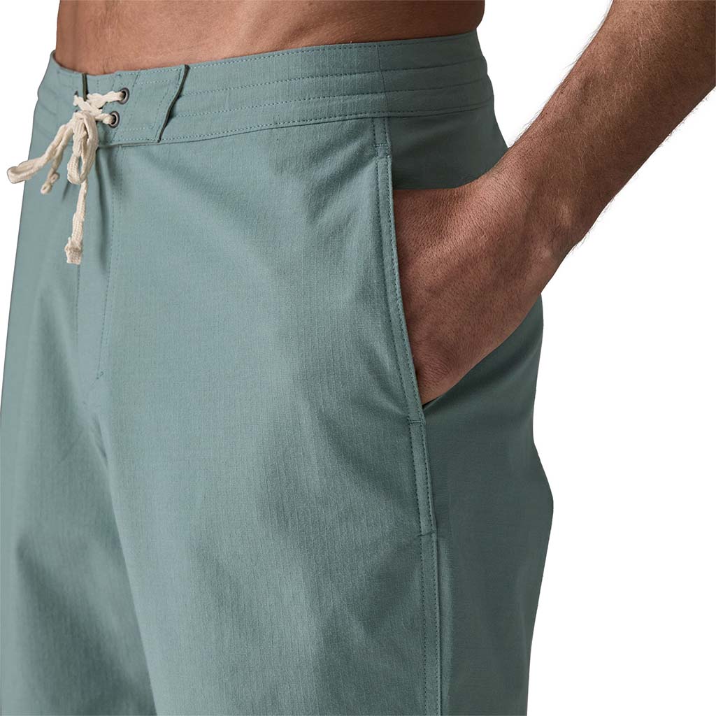 Men's Home Waters Hybrid Shorts 18
